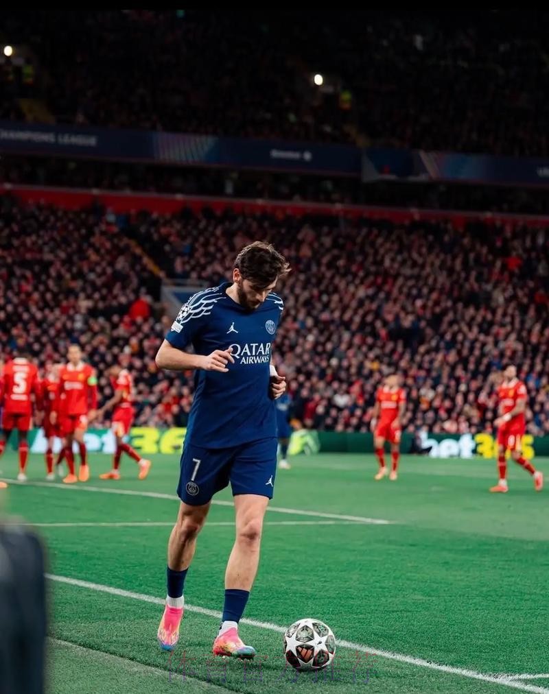 皇马等球会关注克瓦拉茨赫利亚 那不勒斯无意放人 皇马等球会关注克瓦拉茨赫利亚 那不勒斯无意放人